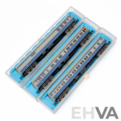 Three Rivarossi Baltimore and Ohio Model Rail Cars