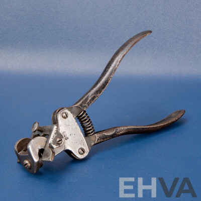 Vintage Disston (U.S.) Triumph Saw Set