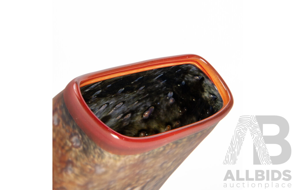 Stunning Grant Donaldson Art Glass Vase