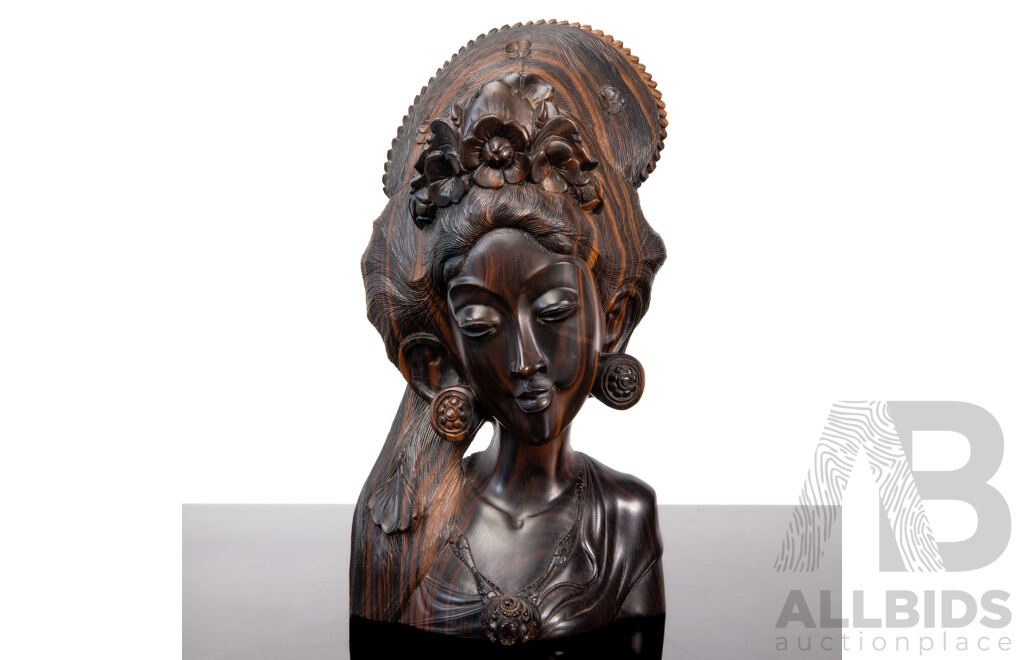 Stunning Vintage Tribal Macassar Ebony Statuette