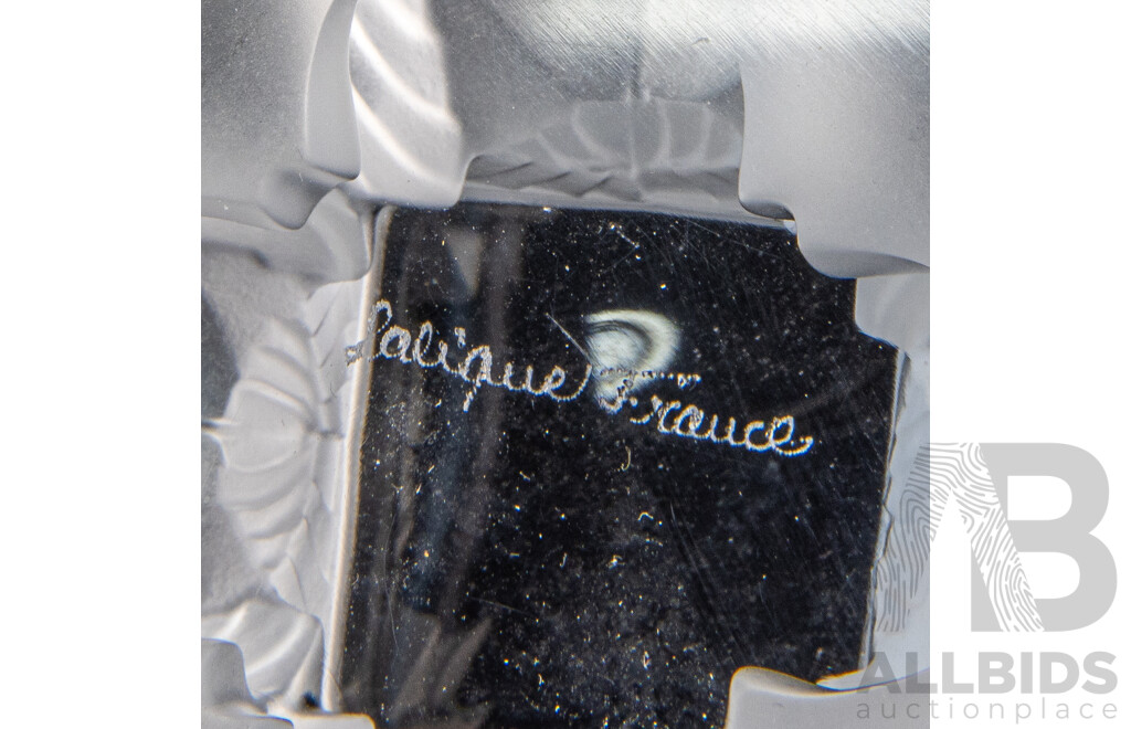 Lalique France Crystal “Nogent – Sparrows” Pedestal Compote Bowl