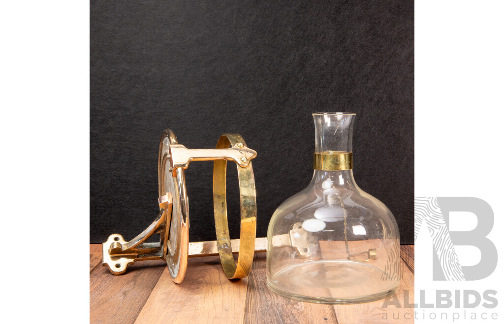 Vintage Railway Decanter in Brass Wall-Mounted Stand