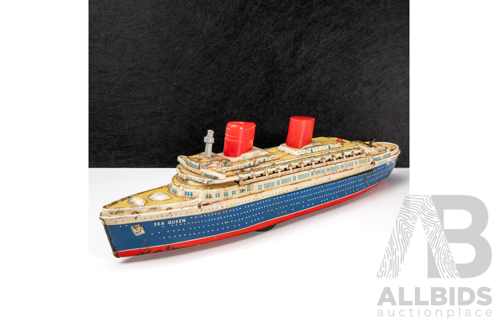 Vintage Yonezawa 'Sea Queen' Deluxe Liner with Music Box – Japan