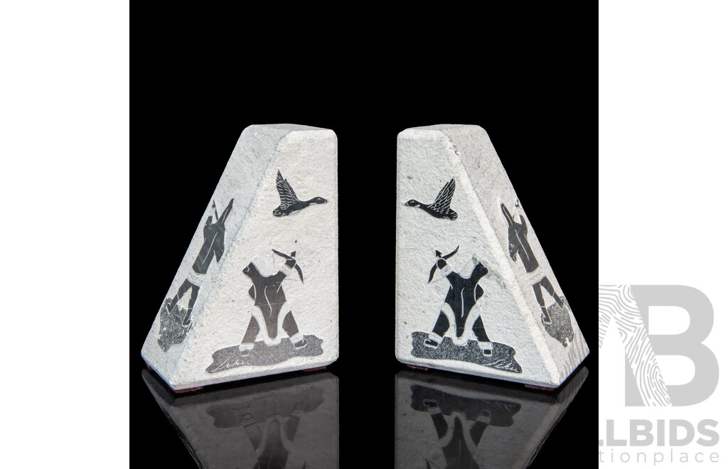Siku Inuit Soapstone Bookends (Pair) – Eskimo Hunting Motif, Canada