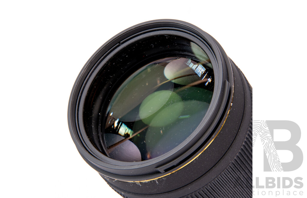 Sigma EX 70,200mm F,2.8 APO DG Macro HSM Lens, Made in Japan