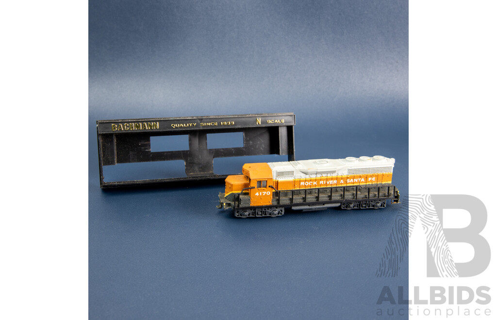 Bachmann N Scale Rock River & Santa Fe Locomotive, No. 4170