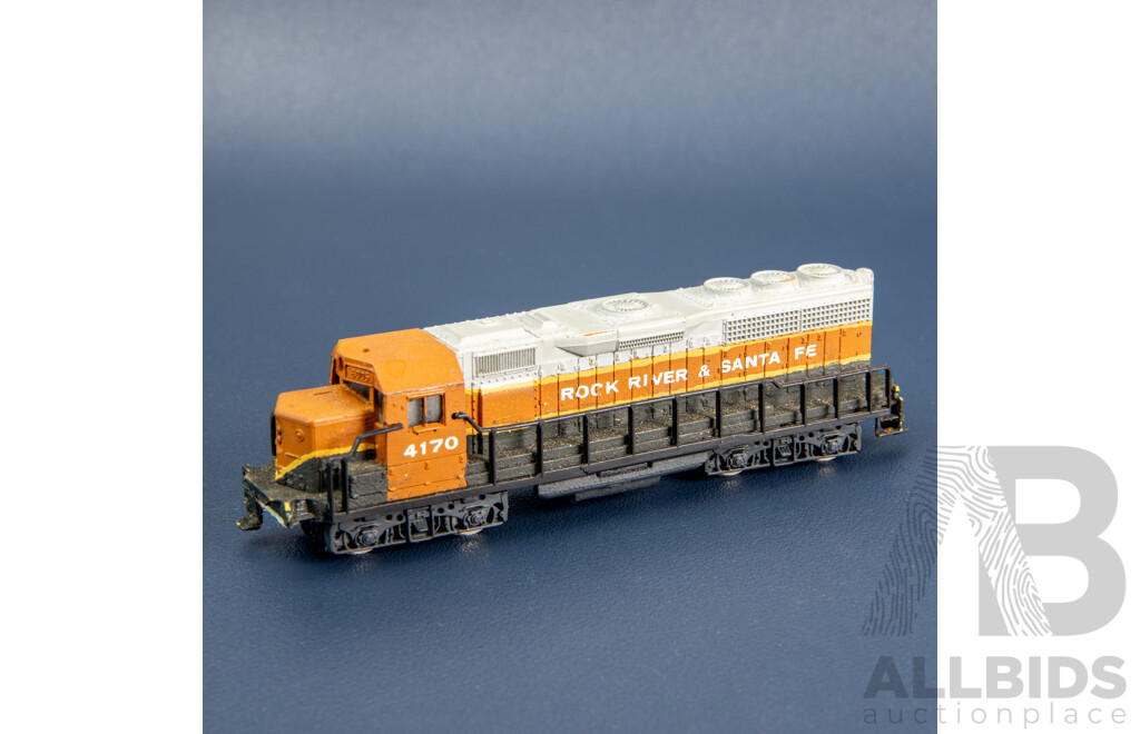 Bachmann N Scale Rock River & Santa Fe Locomotive, No. 4170