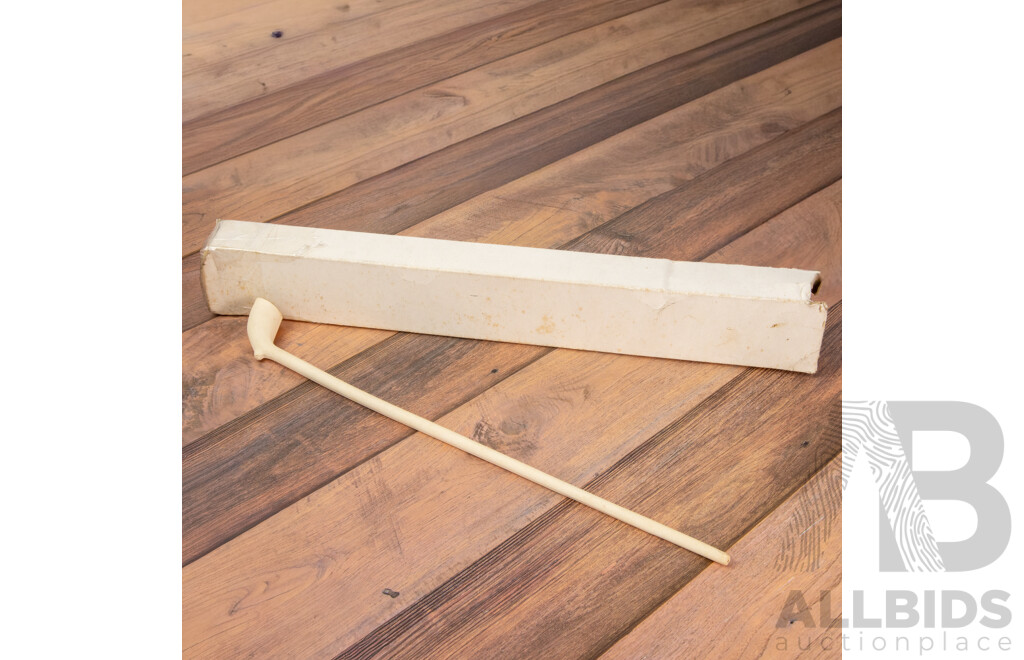 Williamsburg Pottery Tavern Pipe