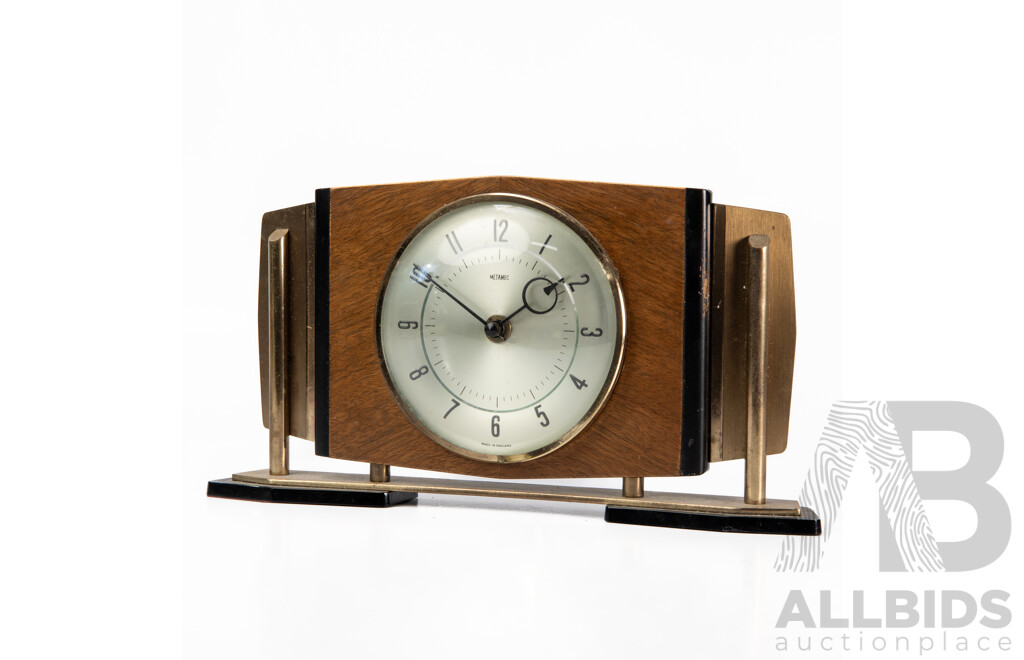 Vintage Metamec England Wind Up Mantel Clock