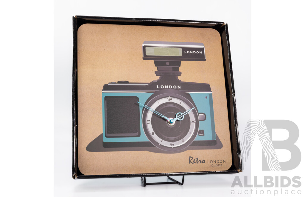 Rare Sempre Retro London Camera Wall Clock New