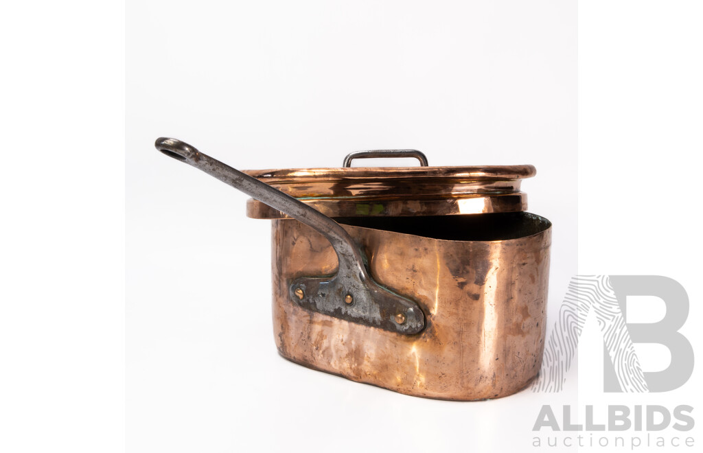 Antique French Copper Daubiere, Iron Handles