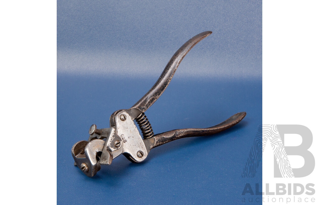 Vintage Disston (U.S.) Triumph Saw Set