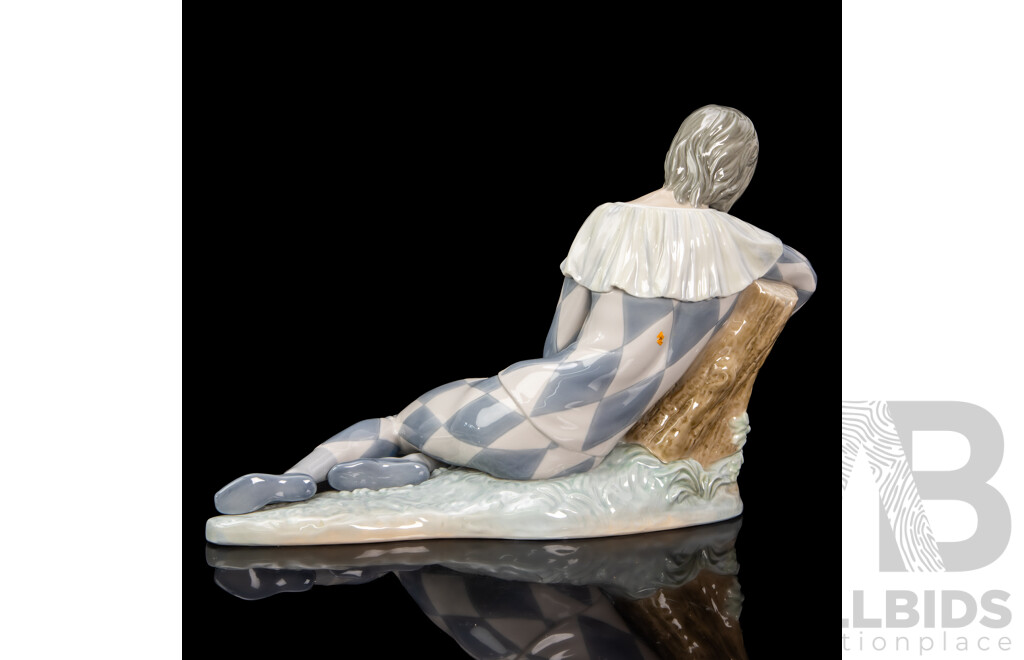 Super Rare Lladro Harlequin Reclining Figure - No. 5128 G, Circa 1982-88.