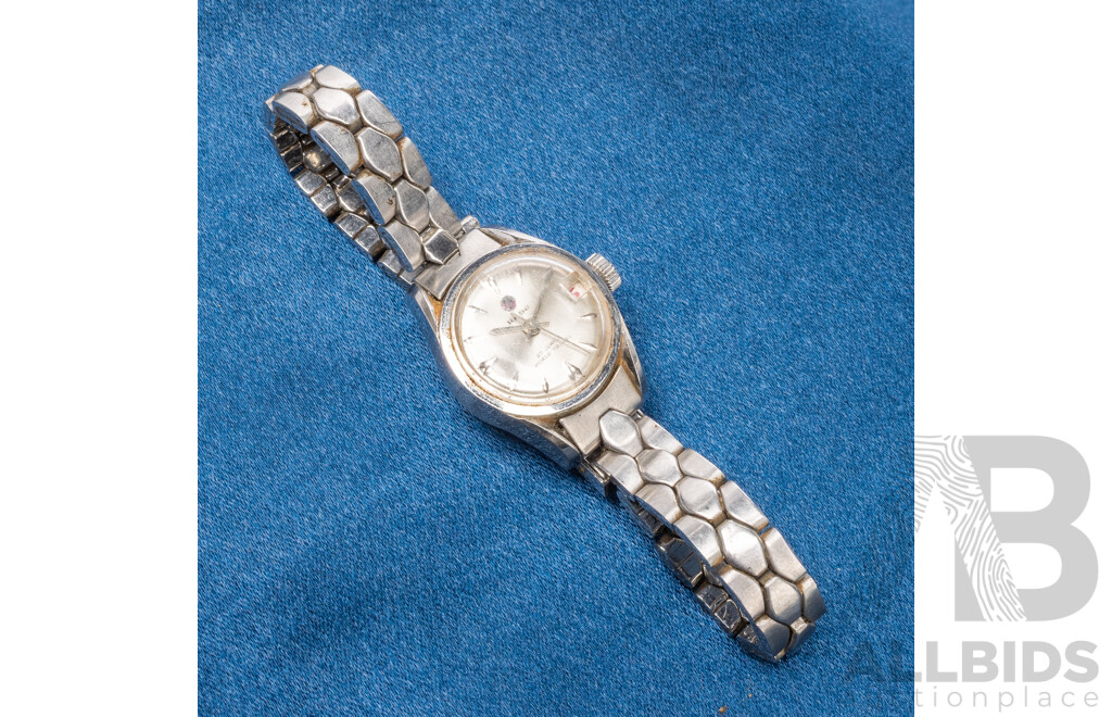 Vintage Ladies' Rado Watch, 25 Jewels Swiss Movement. Model: 744