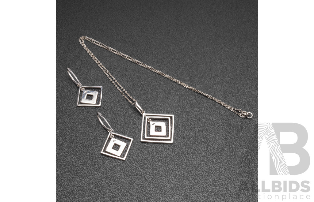 925 Sterling Silver & Australian Opal Necklace & Earrings Set