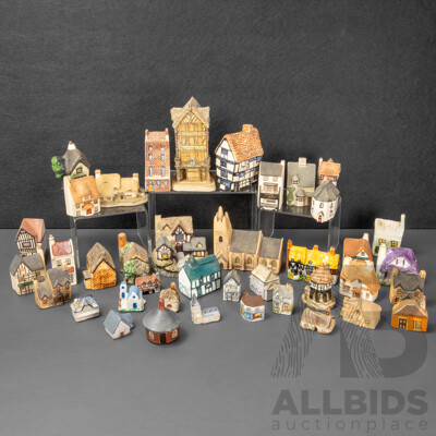 Large Collection of Vintage Country Cottages