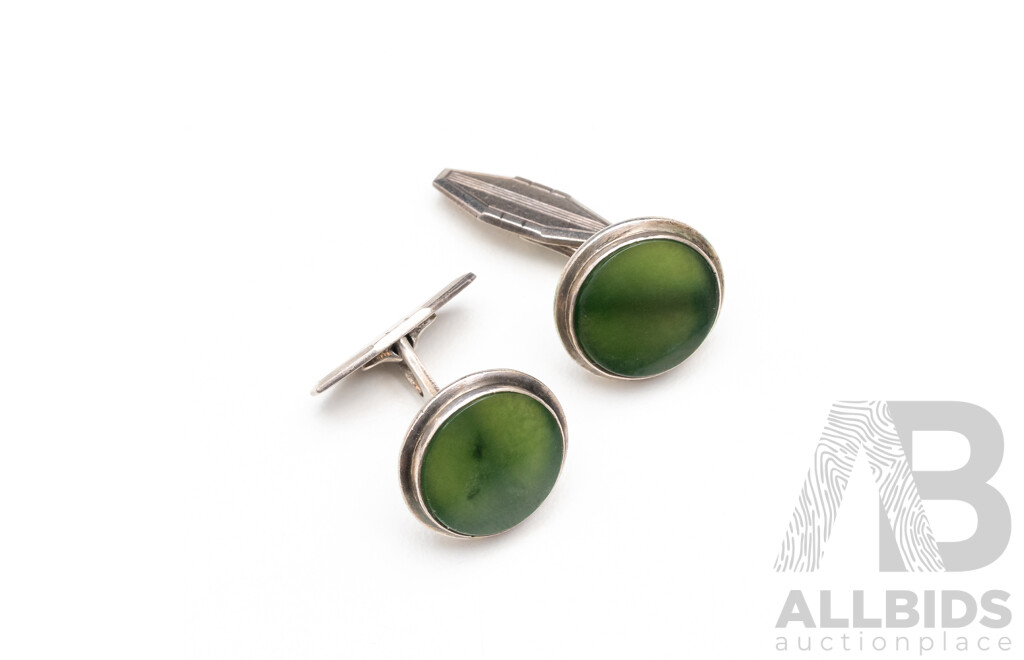 925 Sterling Silver Cufflinks with Round Nephrite - 9.53gms