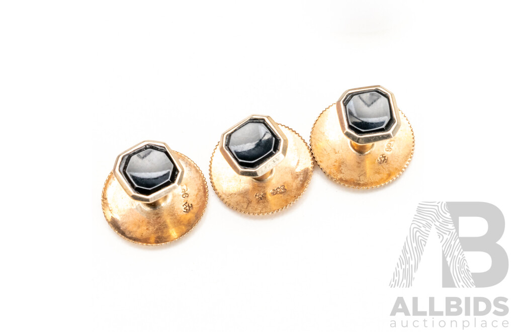 1x 15ct, 4x 9ct Yellow Gold Cuff Buttons. Lot of 5 - 5.1gms