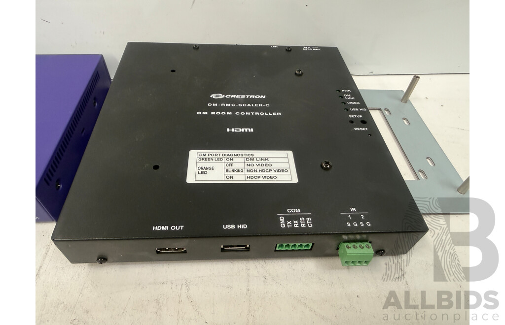 Creston Digital Media Receiver Controller DM-RMC-Scaler-C + 2x BrightSign HD810 Digital Signage Appliance Media Player