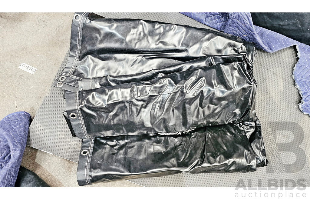 Inflatable Airscreen W/ Wheeled Road Case