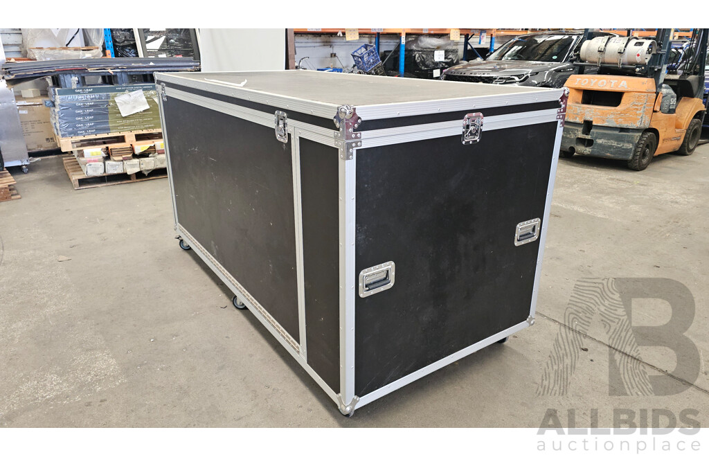Inflatable Airscreen W/ Wheeled Road Case