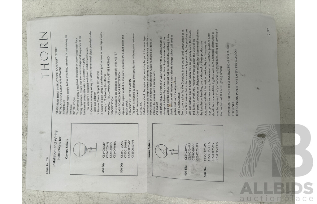 Thorn Canopy Sphere Light Fixture 400mm