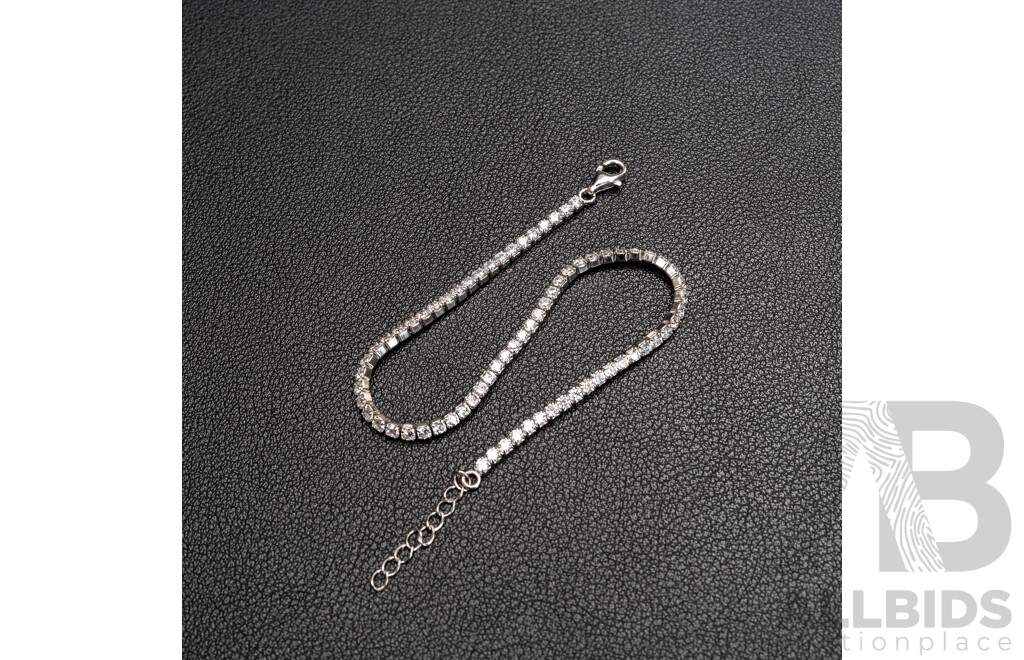 BRAND NEW - Sterling Silver Cubic Zirconia Tennis Bracelet, 18+2cm, 3.78 Grams