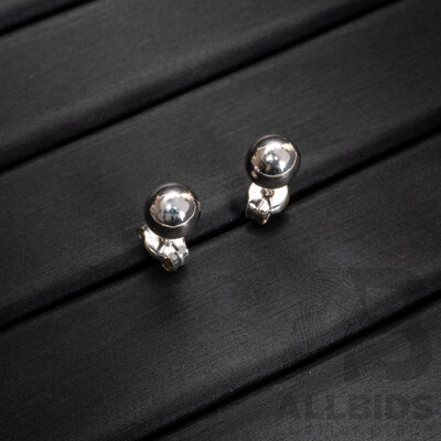 BRAND NEW - 9ct White Gold Euro Ball Stud Earrings, 5mm, 0.37 Grams