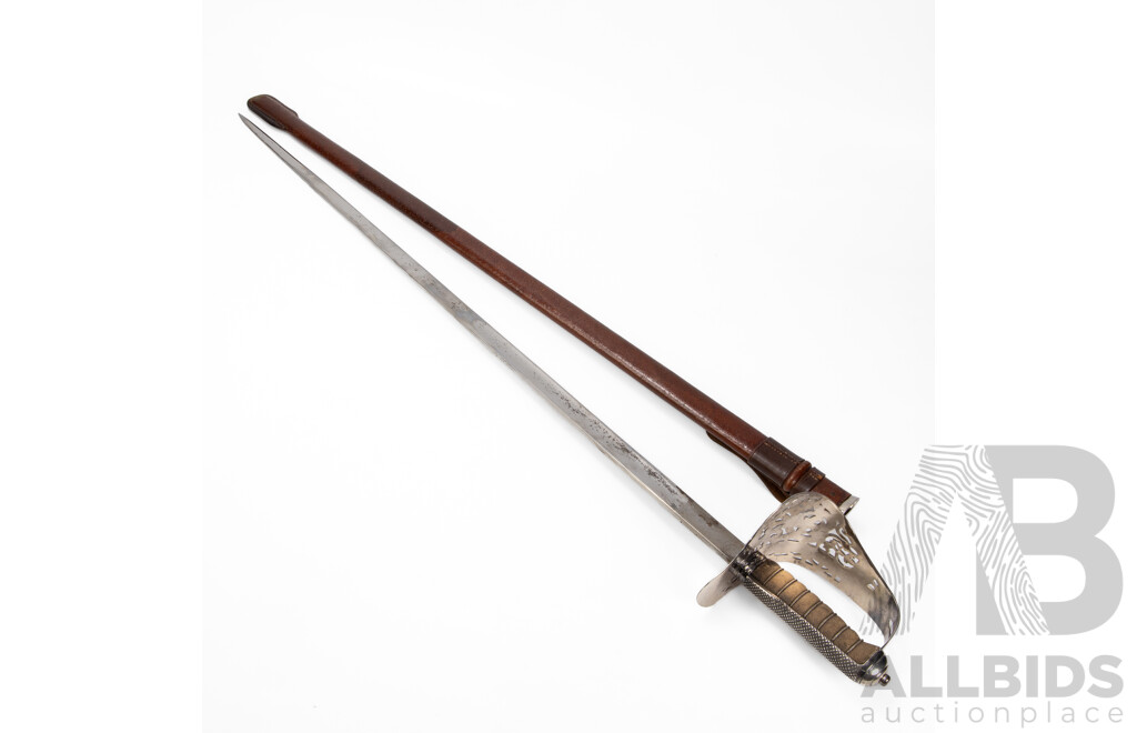 Fine Original Antique British 1897 1/4th Battalion Essex Regiment George V Infantry Sword with Leather Scabbard, 100 cm (length approx)