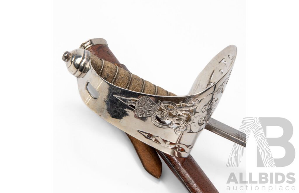 Fine Original Antique British 1897 1/4th Battalion Essex Regiment George V Infantry Sword with Leather Scabbard, 100 cm (length approx)