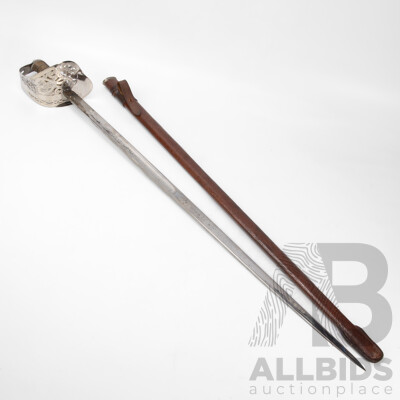 Fine Original Antique British 1897 1/4th Battalion Essex Regiment George V Infantry Sword with Leather Scabbard, 100 cm (length approx)