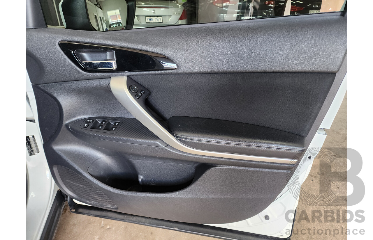 04/2019 Mitsubishi Eclipse Cross ES YA MY19 4D Wagon White Turbo 1.5L