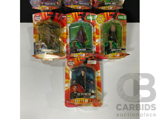 Collection of Seven Lord of the Rings Figurine in Original Packaging