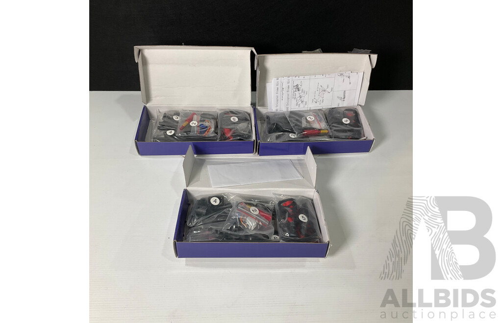 Collection of Titus-600 Tricopter Frame Kits
