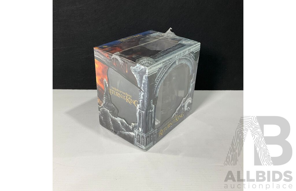 Lord of the Rings the Return of the King Collector's DVD Gift Set in Original Packaging