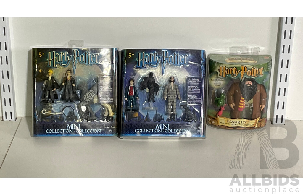 Collection of Harry Potter Mini Figures in Original Packaging