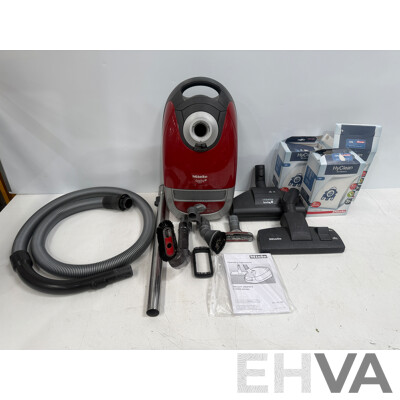 Miele - Cat & Dog S5000 Series - 2200W Electric Vacuum + Extendable Pole/Hose + 2x Heads/Various Attachments + 3x Opened Filter Boxes