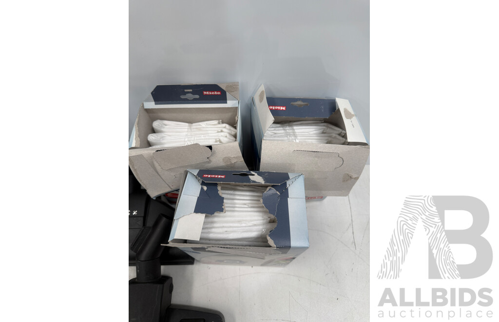 Miele - Cat & Dog S5000 Series - 2200W Electric Vacuum + Extendable Pole/Hose + 2x Heads/Various Attachments + 3x Opened Filter Boxes