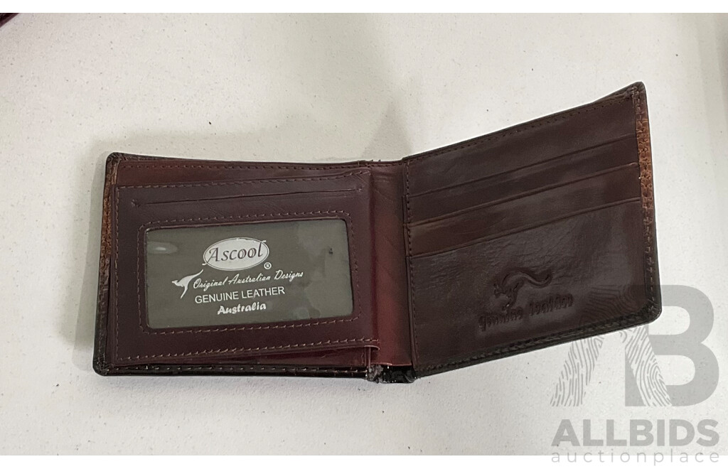 Good Selection of Gently Used Varied Sized & Mostly Leather Wallets & Purses, Including JAG Brand & Others; Also Includes Unused Serenade Beverly Hills Wallet in Original Box (14)