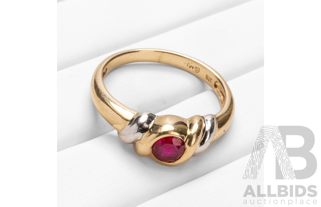 9ct Yellow Gold & Ruby Ring - Size P