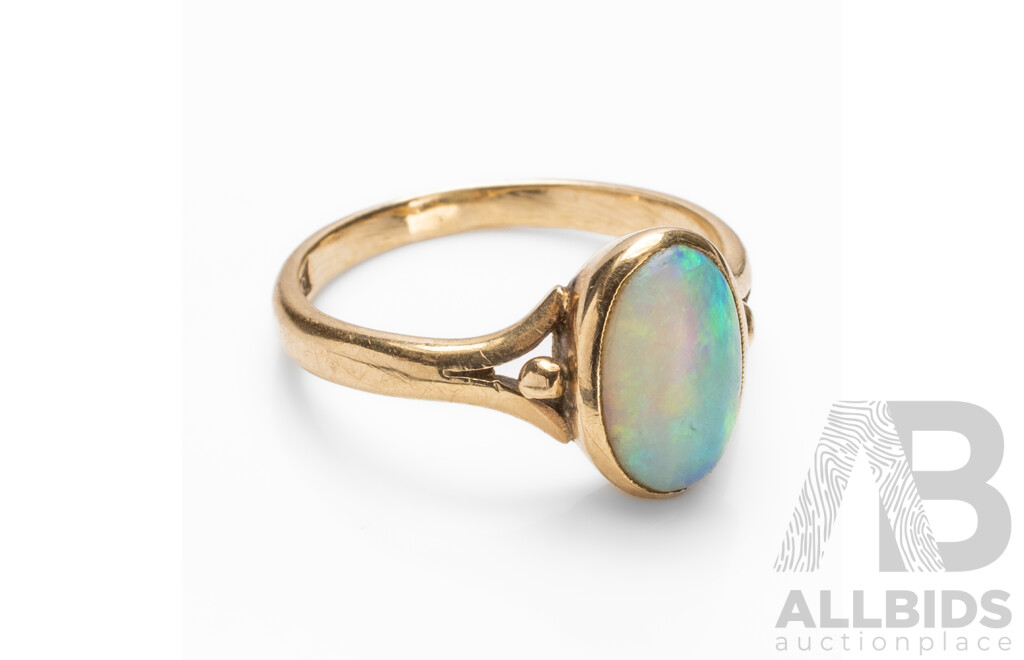 9ct Yellow Gold Ring with Oval Cut Australian Opal - Size I.5
