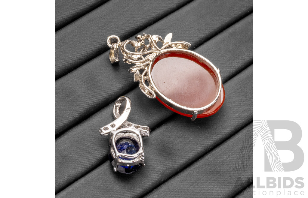 18ct Plated Sapphire & Carnelian Pendants - Lot of 2