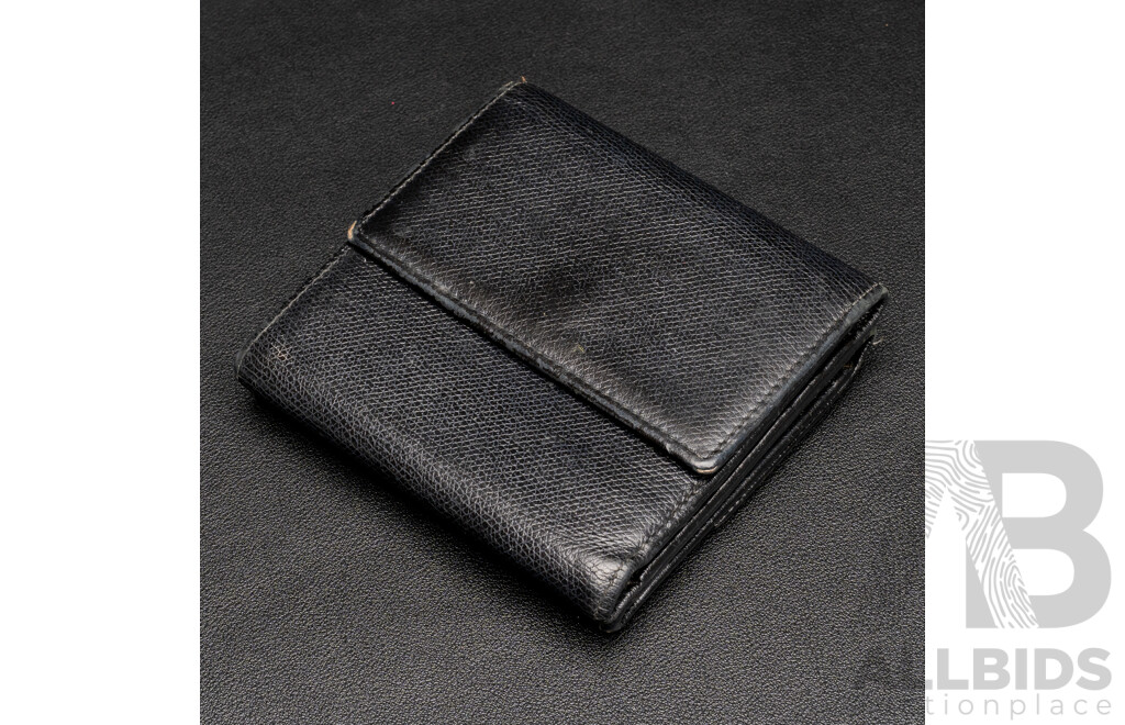 Chanel Black textured Leather Wallet - Vintage