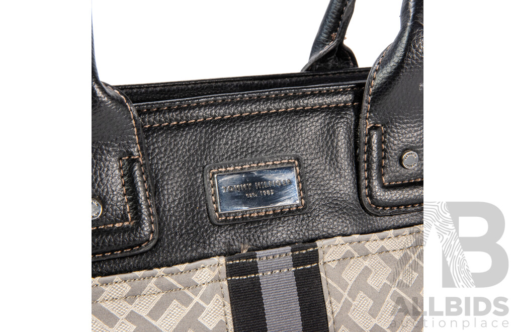 Tommy Hilfiger Monogram Handbag with Samsonite Move 2.0 Shoulder Bag