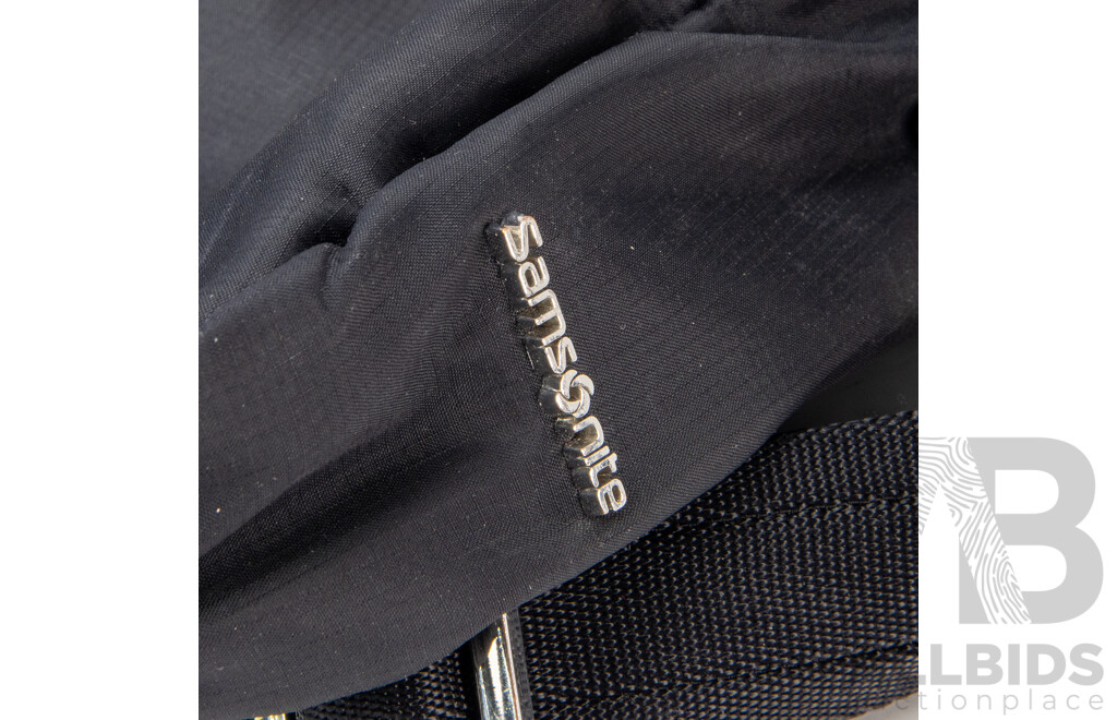 Tommy Hilfiger Monogram Handbag with Samsonite Move 2.0 Shoulder Bag