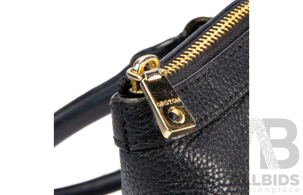 Black Leather Doctor’s Bag – by Oroton