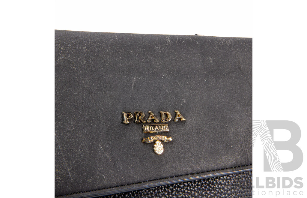 Black Pebbled Leather Hand/Shoulder Bag – by Prada
