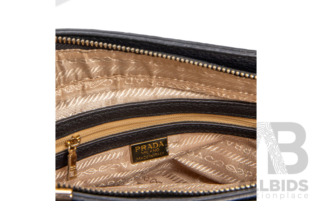 Black Pebbled Leather Hand/Shoulder Bag – by Prada
