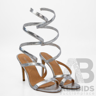 4 Inch Silver Metallic Spiral Stiletto Heels - Size 6