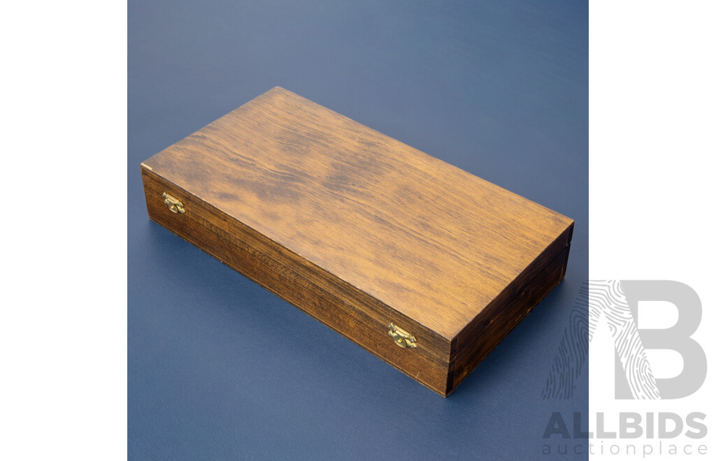 Vintage Grosvenor Delphic Dessert Set in Canteen